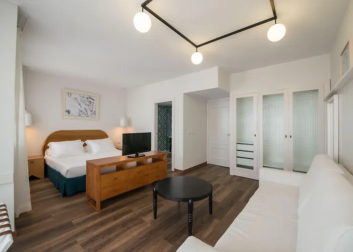 H10 Ocean (adults Only) كوراليهو