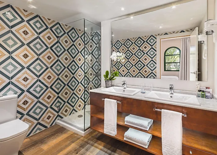 H10 Ocean (adults Only) 4*